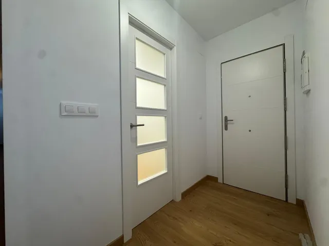 PISO REFORMADO DE 4 habitaciones EN MANRESA — 25