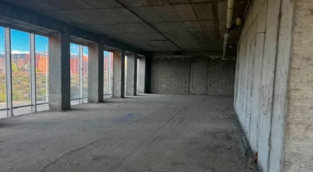 LOCAL COMERCIAL EN LA ROSALEDA — 4