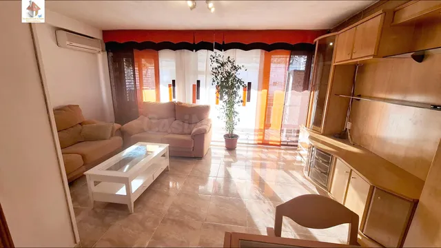 VENTA DE PISO DE TRES DORMITORIOS EN ZONA DE VILLAYUVENTUS-R - foto 2