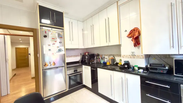 Piso de 3 habitaciones con Garaje y Trastero - ¡Oportunidad en Zona cerca del Centro! — 11