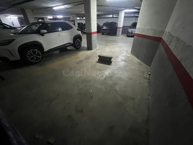 ¡¡ PLAZA DE PARKING EN EL CENTRO DE VILANOVA I LA GELTRÚ !! - foto 4