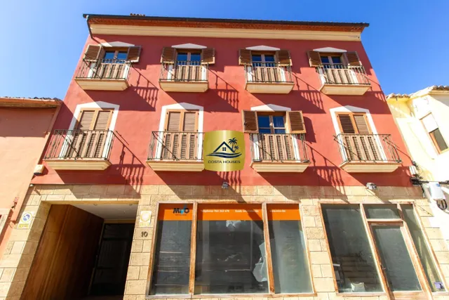 CASA SEÑORIAL EN VENTA EN EL CENTRO HISTÓRICO DE DÉNIA – AUT