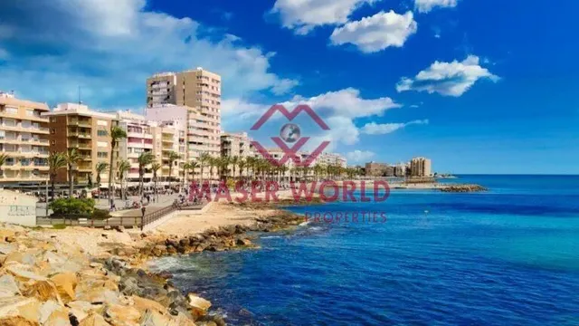 Apartamentos de obra nueva en Torrevieja, a 150m de la Playa del Cura — 16