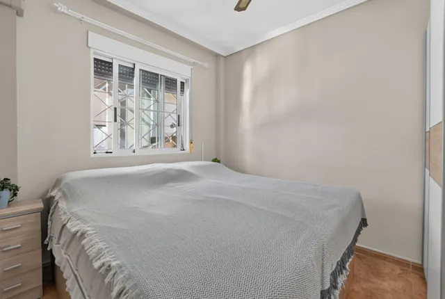 Res. Europa - Bungalow reformado con jardín, 2 dormitorios y entrada para el coche — 15