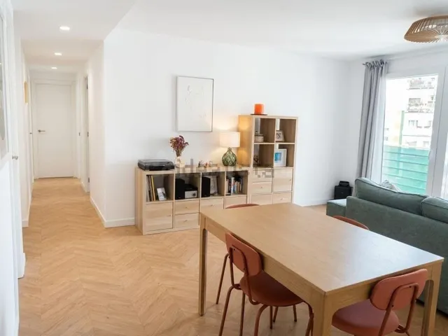 Piso 4 habitaciones 120m² en alquiler - En Corts - foto 2