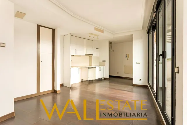 Precioso ático con terraza y vistas en Adelfas — 8