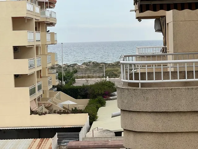 Apartamento con vistas al mar en Playa de Daimús: tranquilid