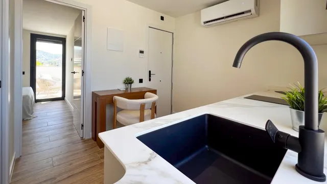 Estudio Ático con encanto en venta zona Sant Sebastiá Tu refugio ideal en Sitges. — 14