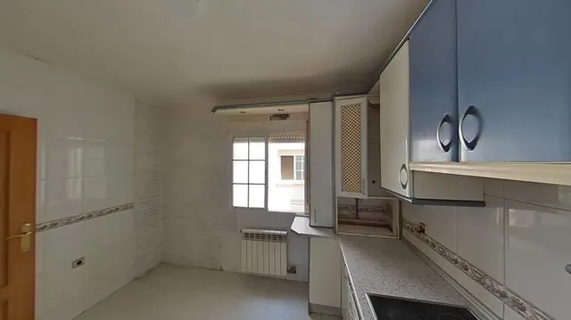 Amplio y Moderno Piso en el Corazón de Armilla — 11