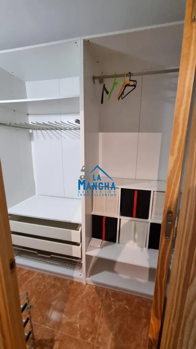 *105.000€* INMOBILIARIA LA MANCHA VENDE ADOSADO EN CASAS DE JUAN NUÑEZ-ALBACETE — 24