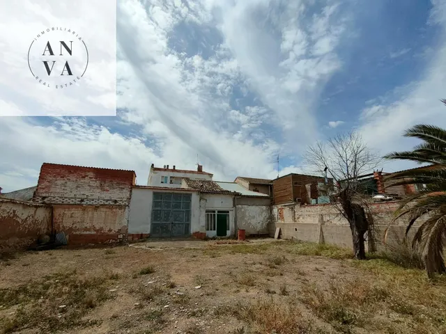 "Terreno con Casa para Reformar: Perfecto para Viviendas, Re - foto 2