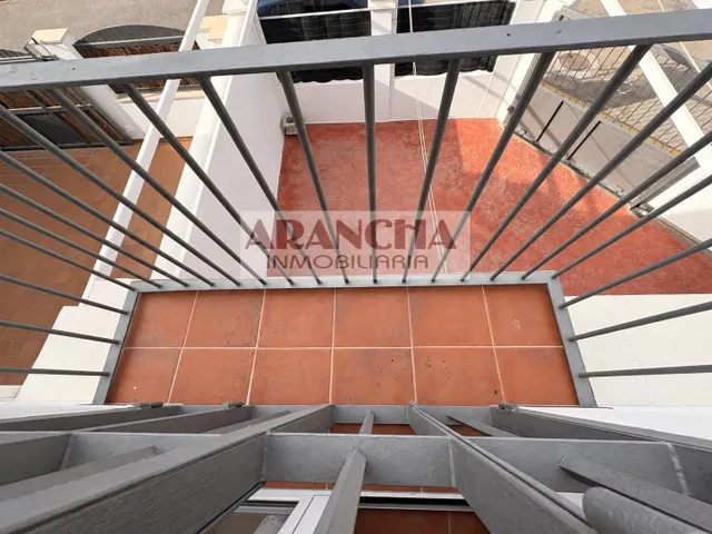 CASA TIPO DÚPLEX CON VISTAS AL MAR — 20