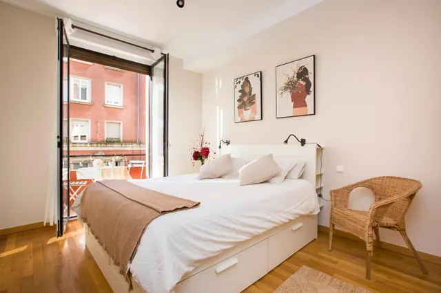 Se Alquila bonita Vivienda de 3 dormitorios y 2 baños en Zon