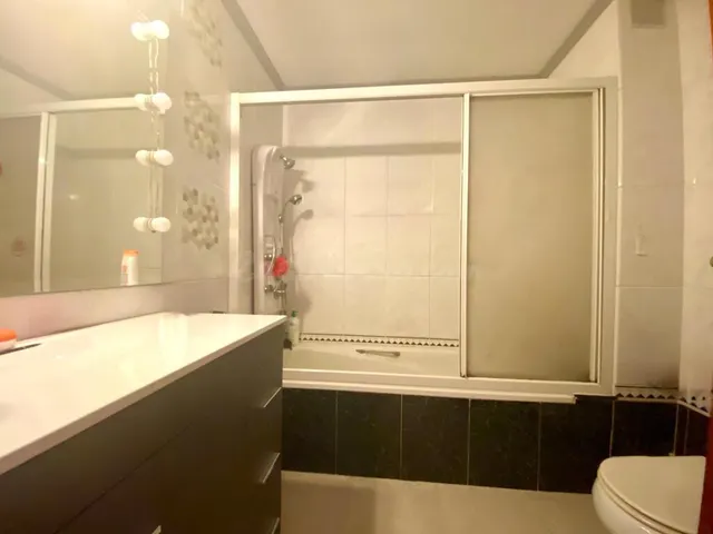 Exclusiva casa a tres vientos con jardín en Santa Bárbara — 33