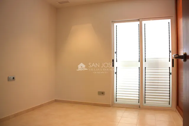 CHALET EN PRIMERA LINEA DE CAMPO DE GOLF, ALENDA GOLF, ALICANTE — 31
