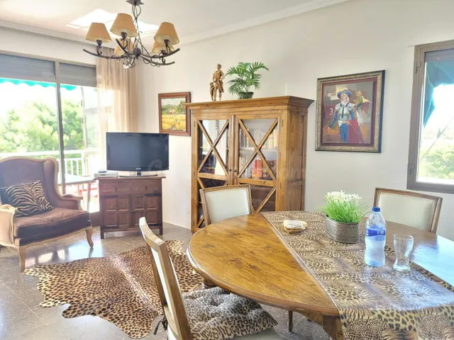 Amplio apartamento de 101 m2 en la Avenida de la Playa – Ori