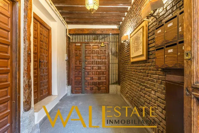 Venta de piso junto a la plaza mayor — 18