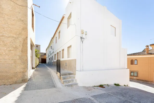 GRAN CASA EN VENTA EN NIGÜELAS - foto 3