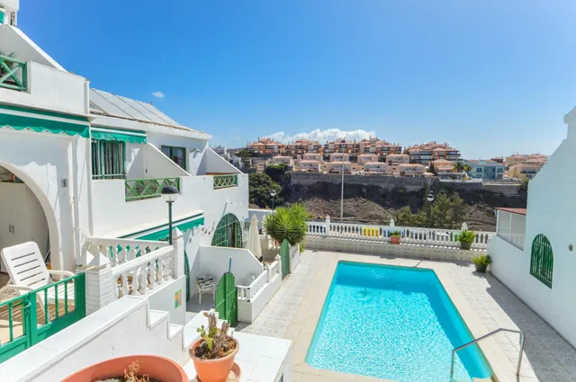 Dúplex con 3 dormitorios y vistas al mar en Loma Dos: Proyecto con alto potencial de reforma — 9