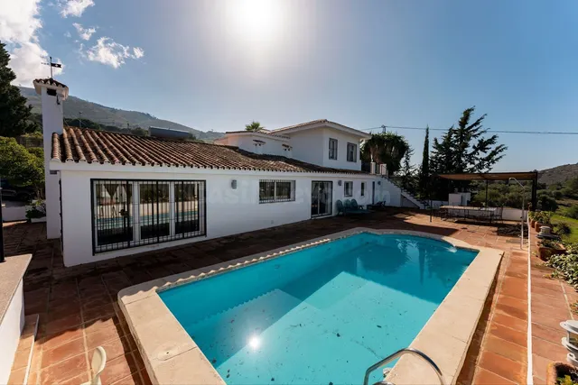 Finca rústica 9 habitaciones 588m² en venta - Costa del Sol