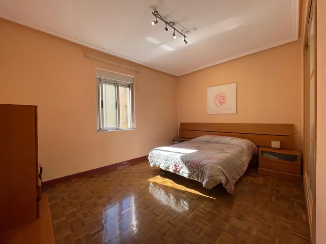 SE VENDE PISO ZONA ALTA — 13