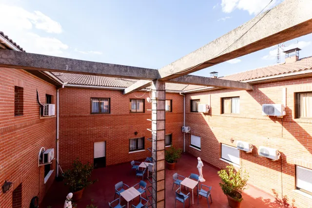 ACTIVO HOTELERO CON POTENCIAL DE INVERSIÓN Y RECONVERSIÓN – CEBREROS, ÁVILA — 26