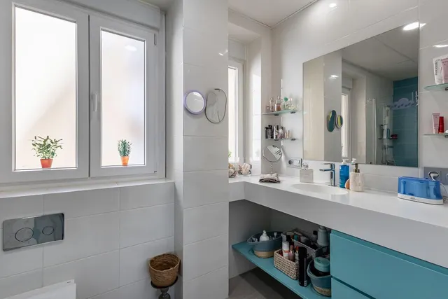 PISO COMPLETAMENTE REFORMADO EN CALLE RECOGIDAS — 29