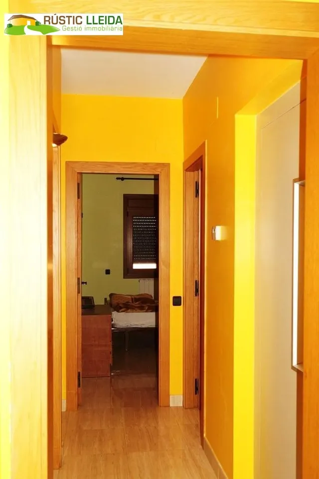 Casa con jardín y ascensor en Les Piles. — 9