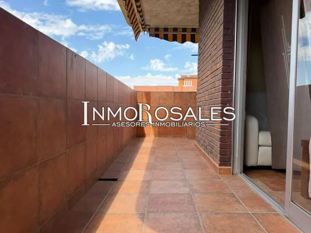 PISO EN VENTA EN AVENIDA DE ROSALES — 13