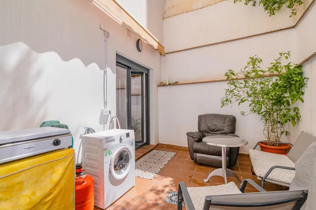 Precioso duplex moderno con patio — 35