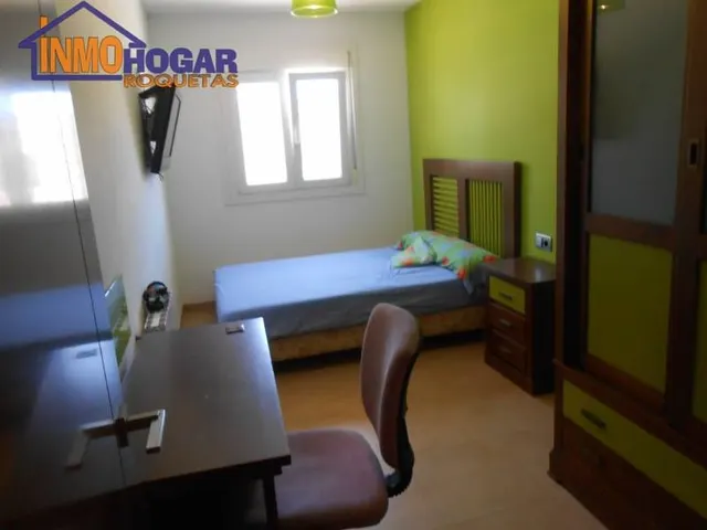 CHALET DE LUJO, 1000 m de parcela, 4 DOR,3 BAÑOS, PIS EXCELENTENTES CALIDADES A 200 m DE LA PLAYA!! — 27