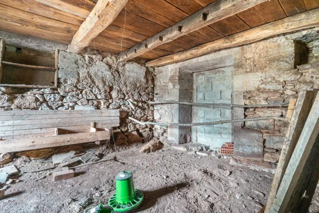 Casa, cuadra, pajar y fincas en venta en babia — 9