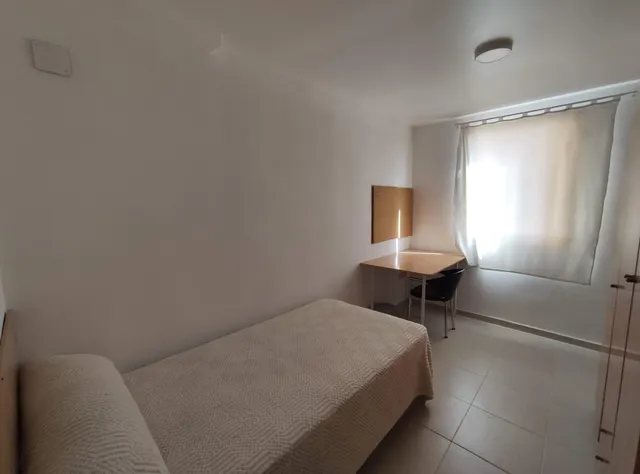 Piso de 6 dormitorios y 2 baños compartidos para estudiantes en zona CEU Cardenal Herrera de San Jos — 25