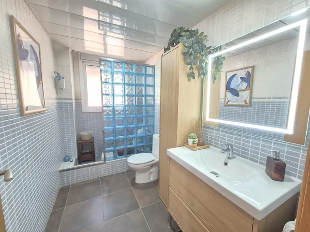 Casa con vistas panorámicas, placas solares y gran terraza en Mas Trader, Cubelles — 42