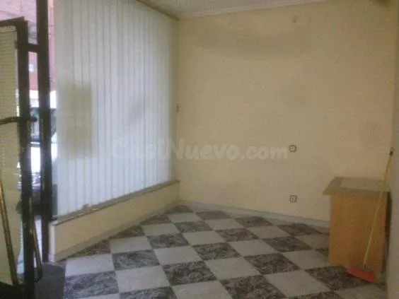 Local comercial 140m² en alquiler - Ponferrada - foto 3