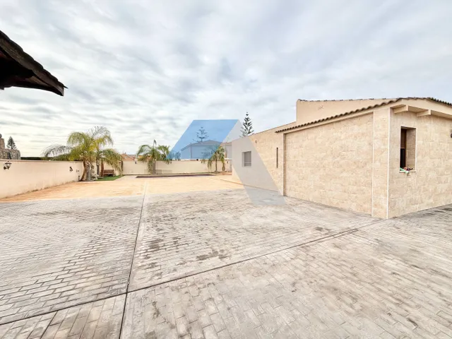 CHALET EN UNA PLANTA EN LA URBANIZACIÓN LOS GIRASOLES — 23