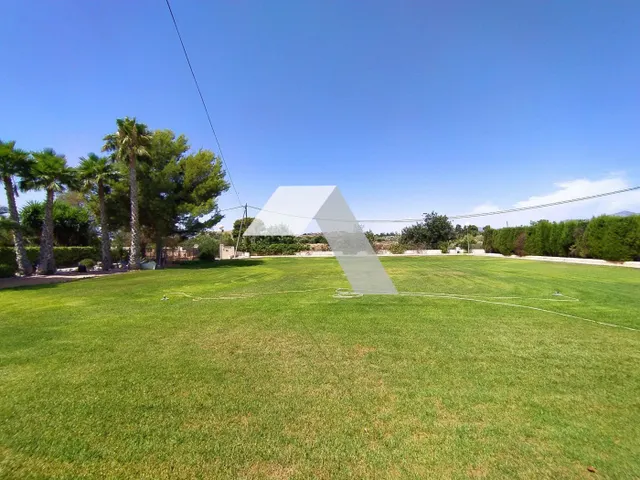 Chalet en venta — 12