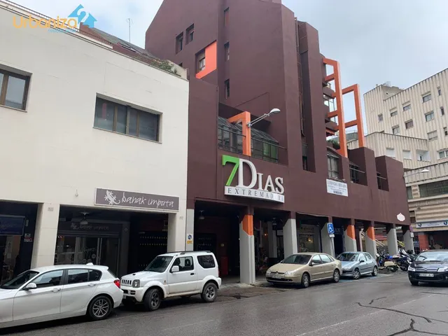 Entreplanta acondicionada en Juan Carlos I — 2