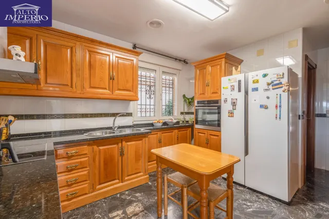Complejo industrial con vivienda en Alhendín con 2500 metros cuadrados — 18