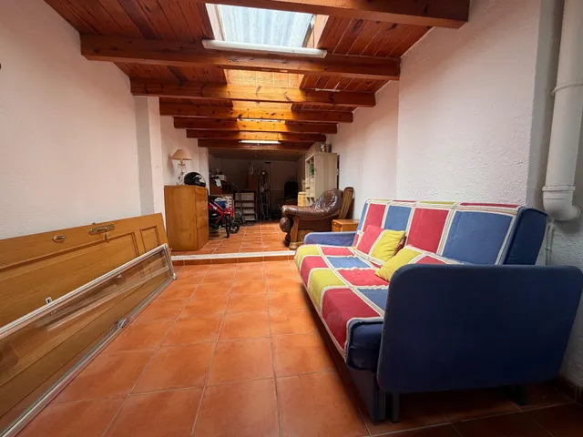 Casa de 5 habitaciones con garaje para 2 coches, terraza y aire acondicionado – lista para entrar a vivir — 37
