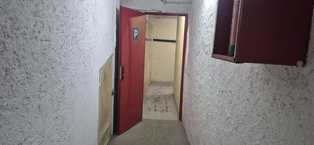 Exclusiva plaza de parking en Sarrià, comodidad, amplitud y  - foto 3
