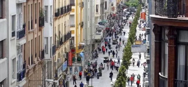 MAGNÍFICO PISO EN EDIFICIO SEÑORIAL EN PLENO CENTRO DE CORDOBA CAPITAL — 28