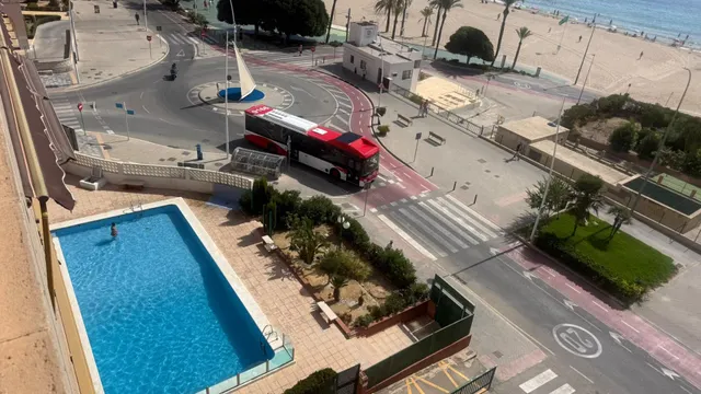 Amplio Apartamento en Alquiler en Benidorm, Zona Hotel Bali - €1450 — 17