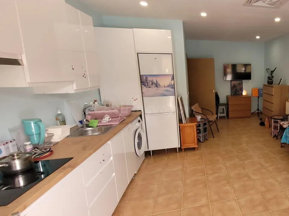 Moderno Estudio Reformado en Torremolinos - Ideal Inversión