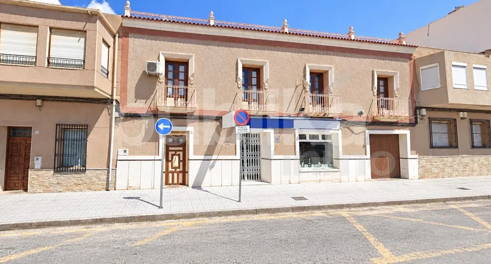 Solar 4 habitaciones 200m² en venta - Centro