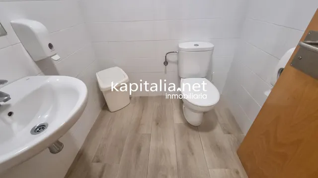 Local comercial en alquiler en Ontinyent. — 7