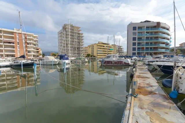 Alquiler amarre de 8x3 m en el PORT TREBOL, Santa Margarita. - foto 5