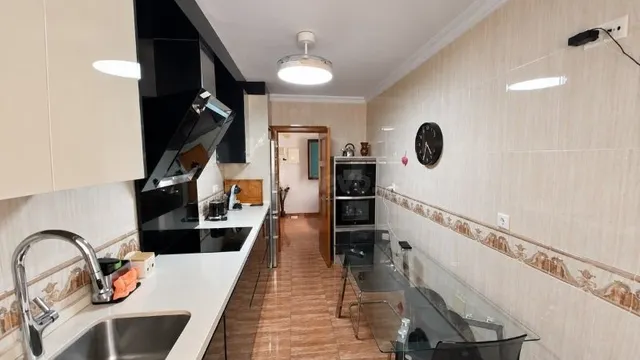 Amplio y precioso  piso de 4 dormitorios en alquiler  en camino de suárez — 17