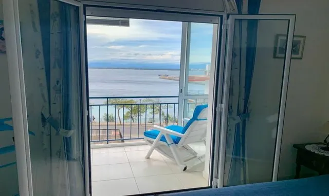 INCREIBLE ATICO CON VISTA MAR Y DELANTE PLAYA SEGOND MOLL EN ROSES — 23