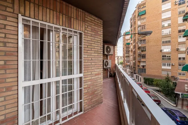 MAGNIFICA VIVIENDA EN LAS FLORES - CAMINO DE RONDA — 21